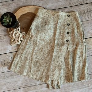 Vintage 80’s skort/ skirt embossed SZ S